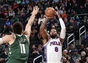 开云体育登录-篮球男子胜负悬殊大逆转，精彩瞬间赢得掌声