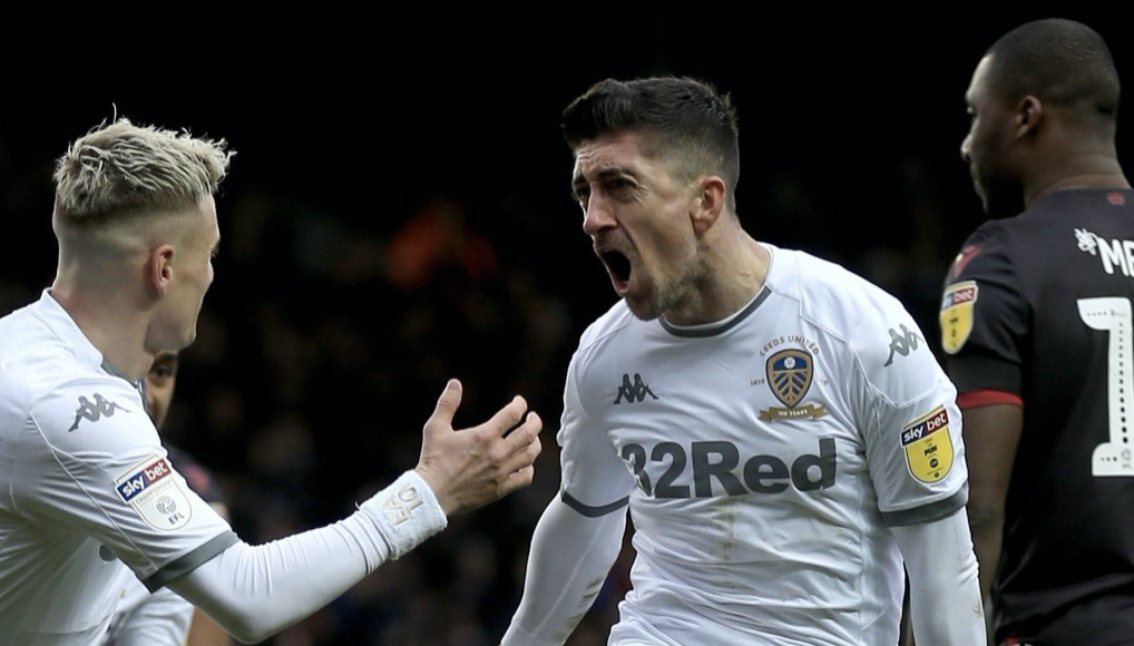 包含阿尔克马尔连胜表现积分攀升的词条