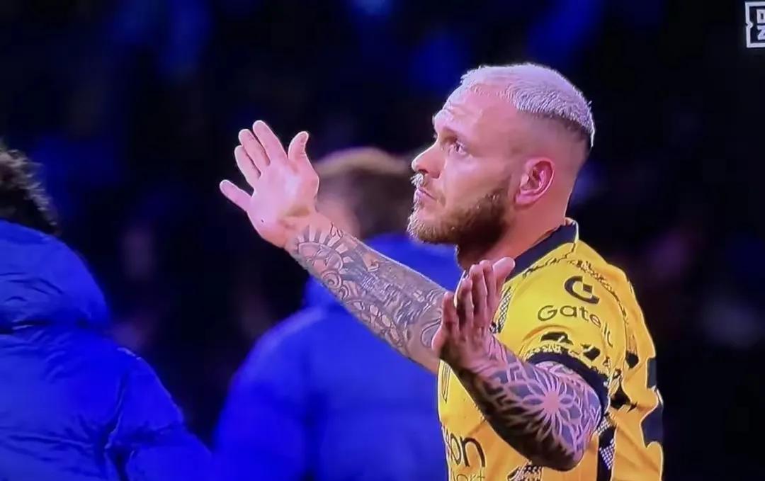 包含那不勒斯球员打破僵局,力克对手的词条 包含那不勒斯球员打破僵局,力克对手的词条