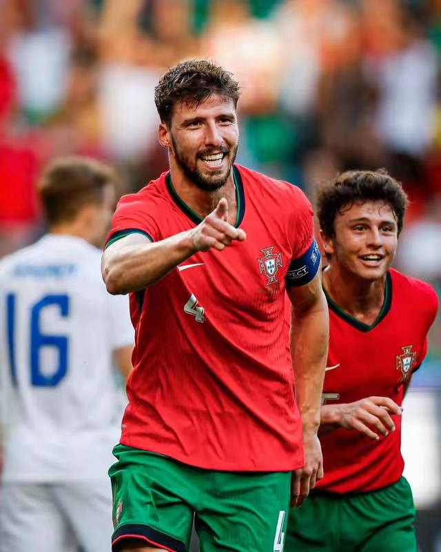 奥地利队完胜德国队,张继科扛起全队 奥地利队完胜德国队,张继科扛起全队