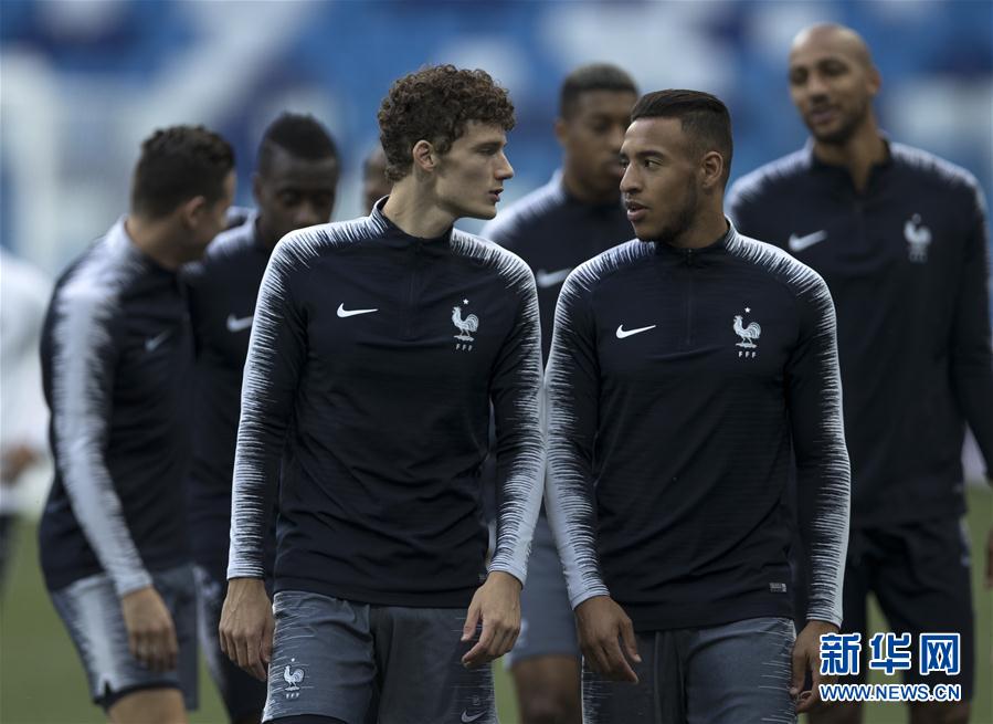 印尼队险胜法国队,黄鸭组合惊艳四座 印尼队险胜法国队,黄鸭组合惊艳四座