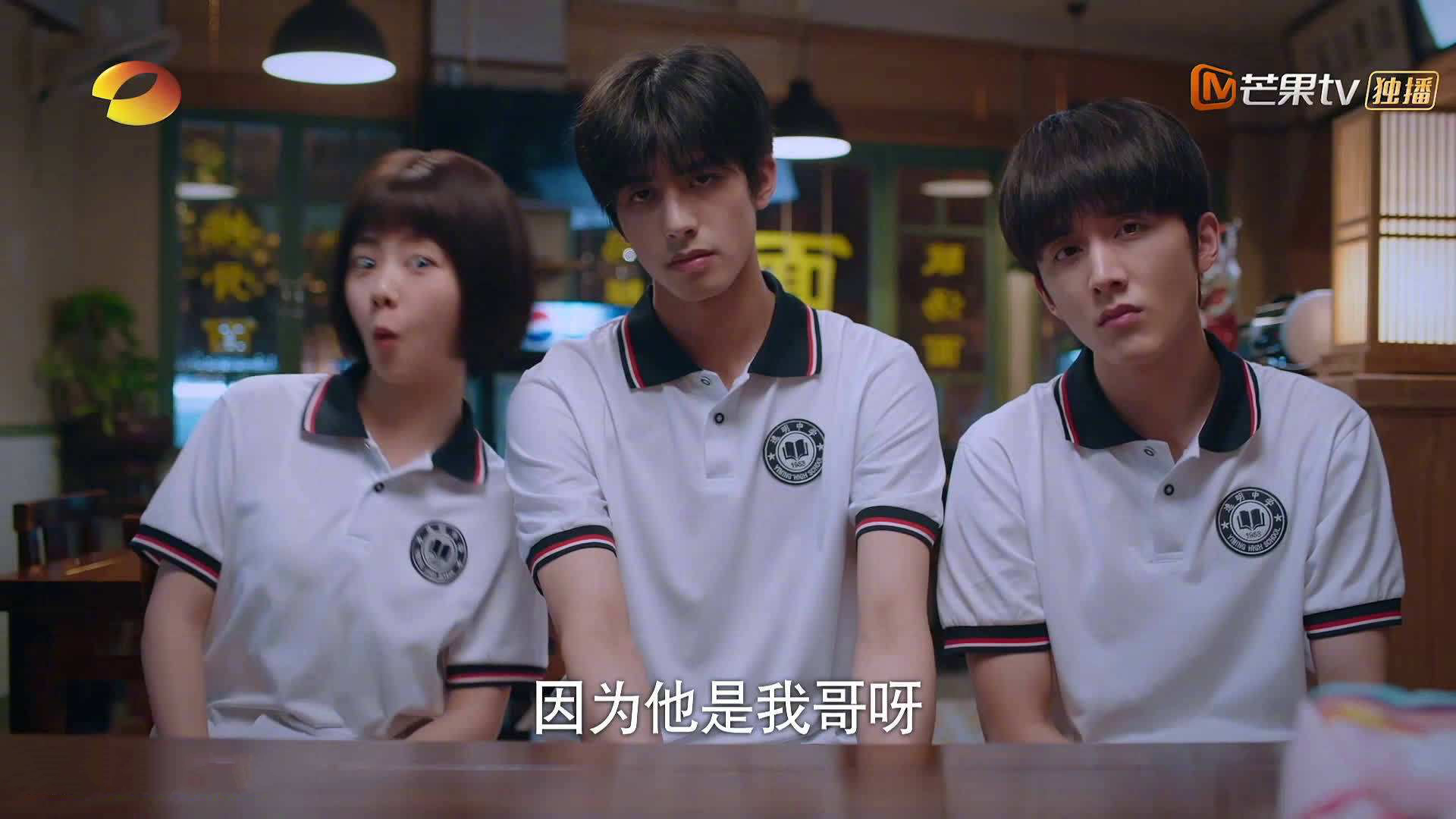 暴风雨中的金色灯塔,当库里扛起孤独的独行侠对抗深圳巨浪