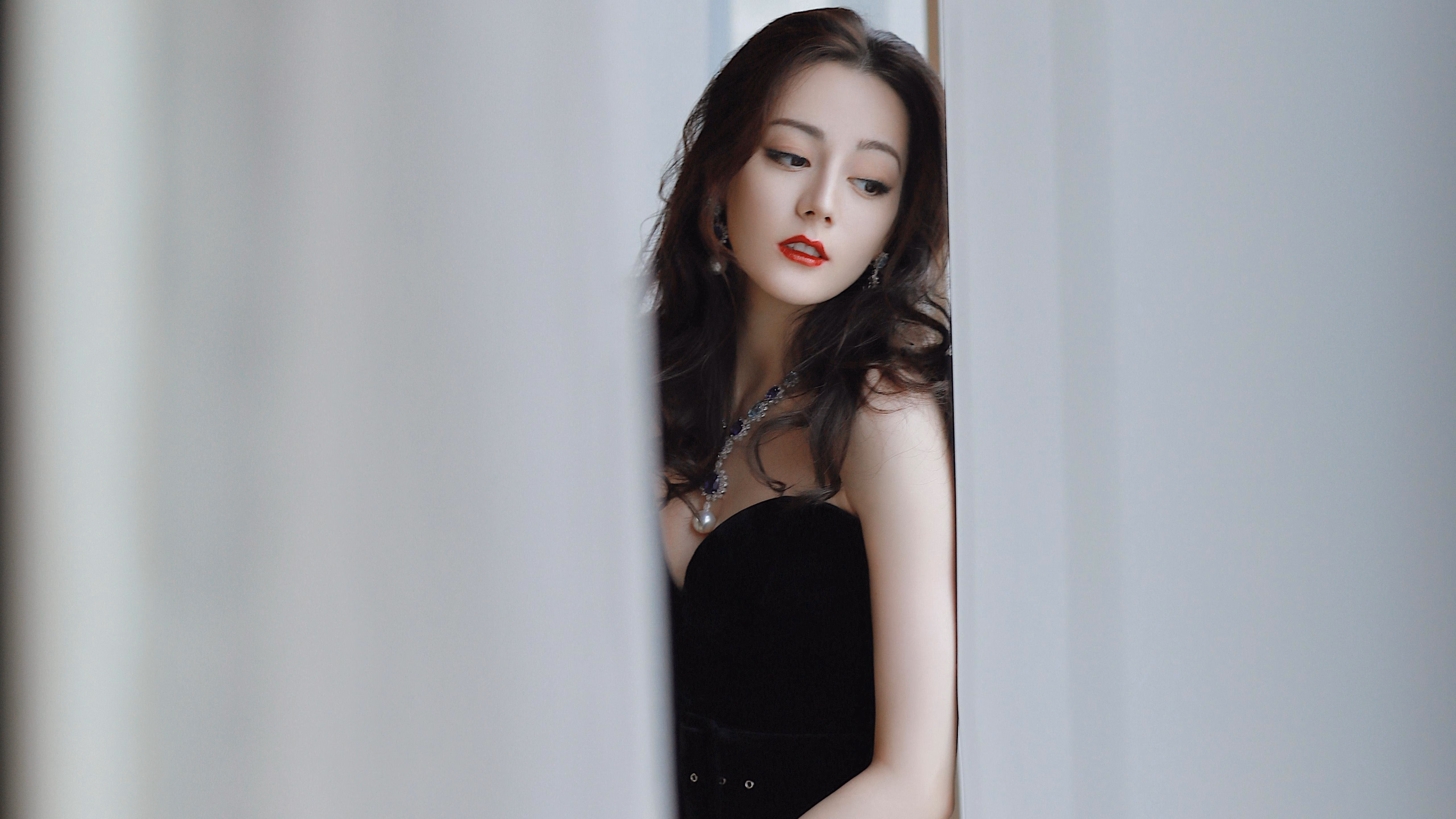 诺丁汉的黄昏，格纳布里化身加纳收割机，英格兰足球殿堂在黑色风暴中倒塌